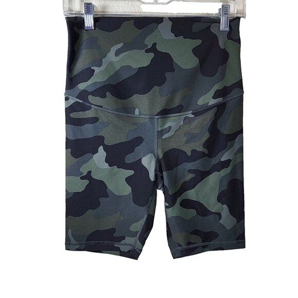 Old Navy Womens S Green Camo Powersoft Bike Shorts Athletic Activewear - Picture 1 of 3